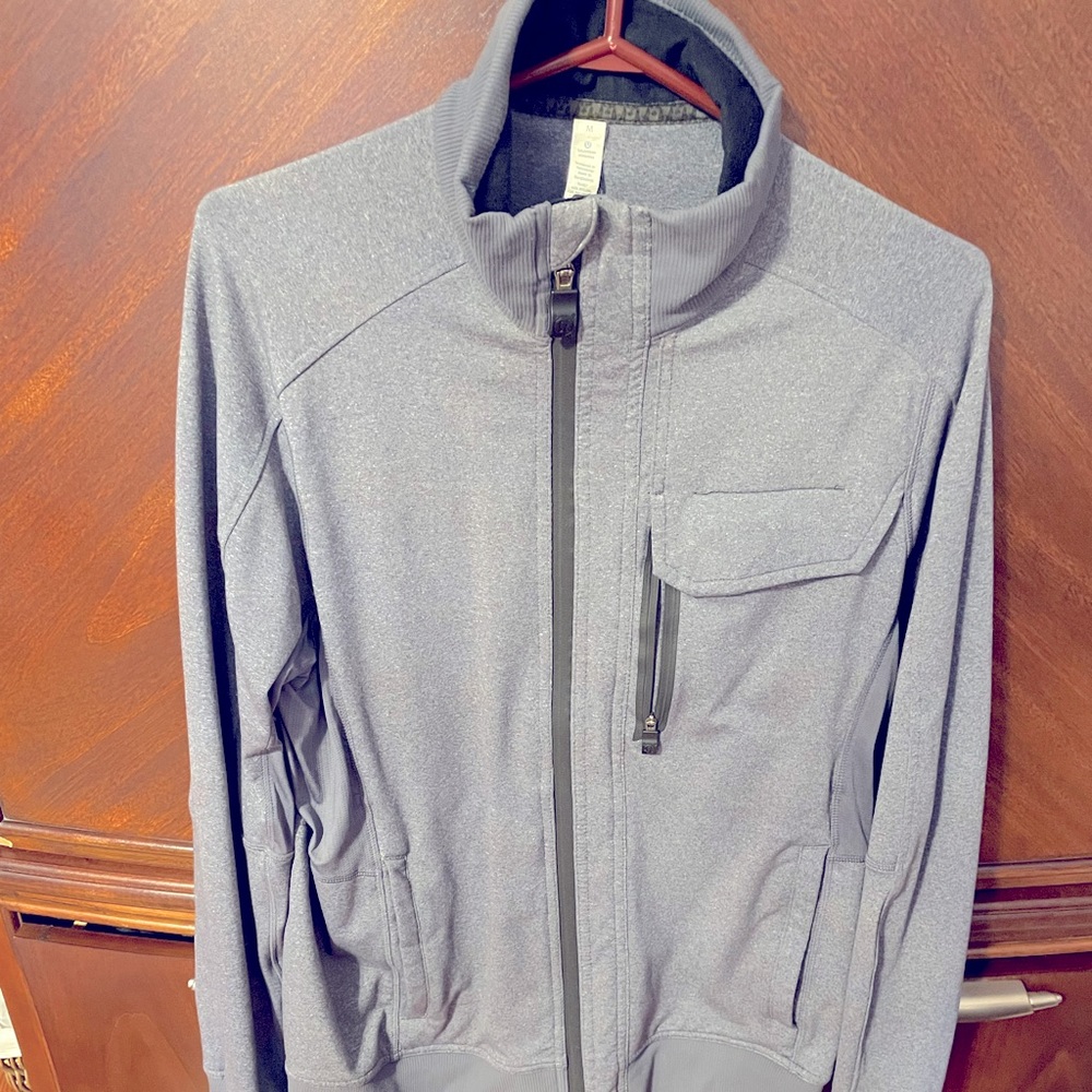 Lululemon Mens jacket size M grey